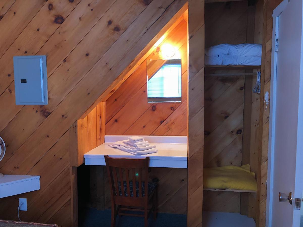 The Waterfront Motel Grand Barachois Exterior photo